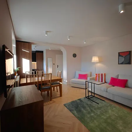 Apartment Max Hill *